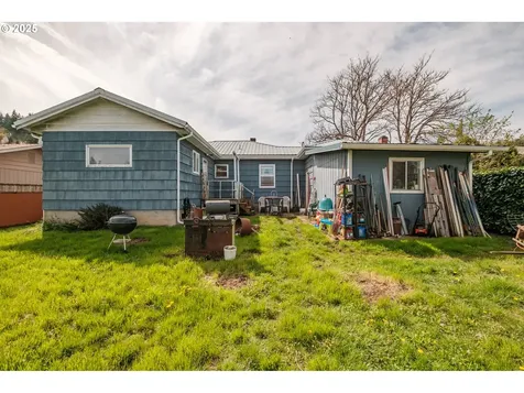 940 Cedar Street Sweet Home OR 97386