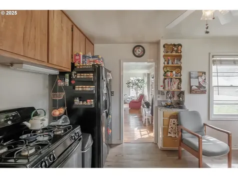 940 Cedar Street Sweet Home OR 97386