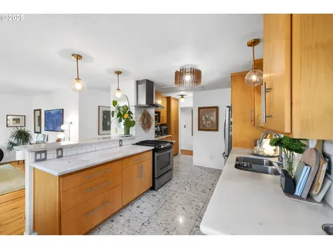 6514 NE Bellevue Avenue Portland OR 97211