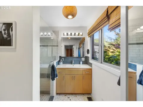 6514 NE Bellevue Avenue Portland OR 97211