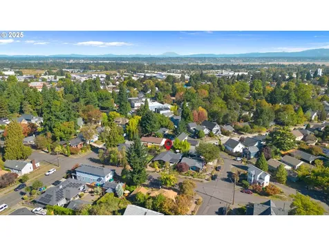 6514 NE Bellevue Avenue Portland OR 97211