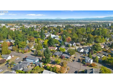 6514 NE Bellevue Avenue Portland OR 97211
