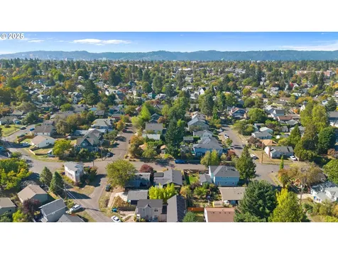 6514 NE Bellevue Avenue Portland OR 97211