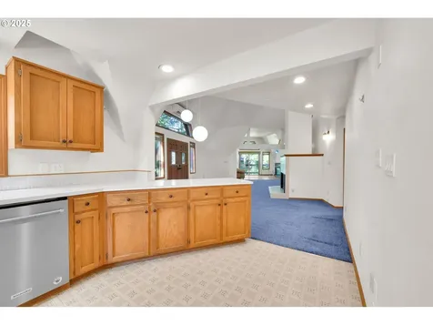 38383 Kickbusch Lane Springfield OR 97478