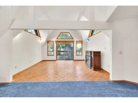 38383 Kickbusch Lane Springfield OR 97478