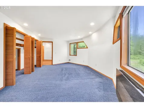 38383 Kickbusch Lane Springfield OR 97478