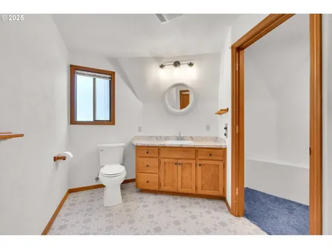 38383 Kickbusch Lane Springfield OR 97478