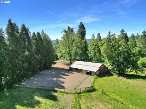38383 Kickbusch Lane Springfield OR 97478