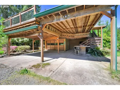 38383 Kickbusch Lane Springfield OR 97478