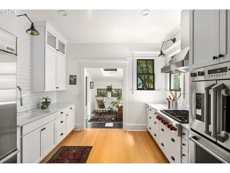 536 SE 17th Avenue Portland OR 97214