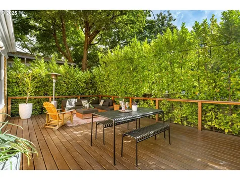 536 SE 17th Avenue Portland OR 97214