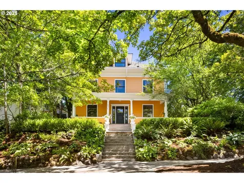 536 SE 17th Avenue Portland OR 97214