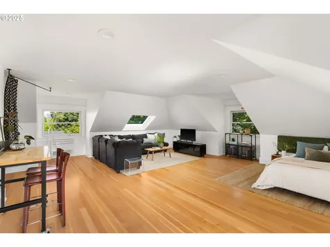 536 SE 17th Avenue Portland OR 97214
