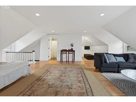 536 SE 17th Avenue Portland OR 97214