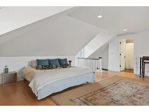 536 SE 17th Avenue Portland OR 97214