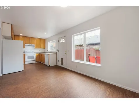 3063 W 15th Avenue Eugene OR 97402
