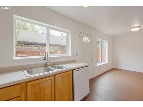 3063 W 15th Avenue Eugene OR 97402