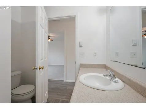 3063 W 15th Avenue Eugene OR 97402