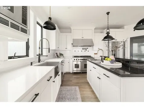 10230 NW Gloaming Lane Portland OR 97229