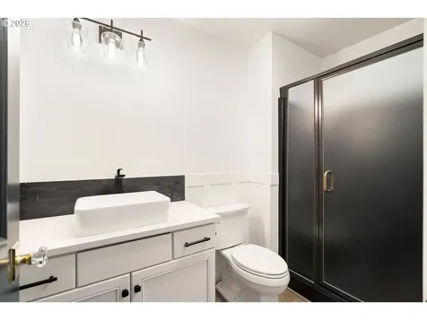 10230 NW Gloaming Lane Portland OR 97229