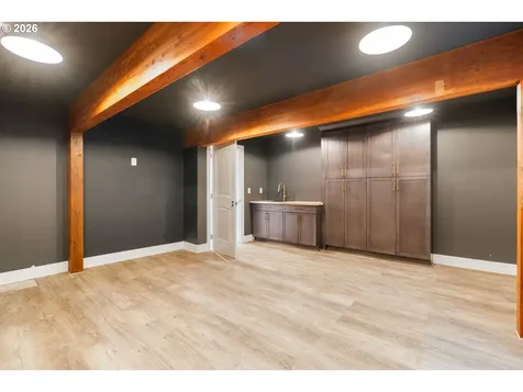 10230 NW Gloaming Lane Portland OR 97229