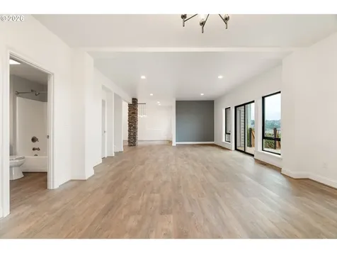10230 NW Gloaming Lane Portland OR 97229
