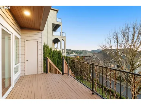10230 NW Gloaming Lane Portland OR 97229