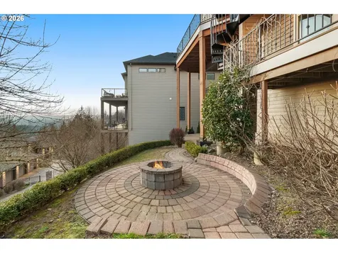 10230 NW Gloaming Lane Portland OR 97229