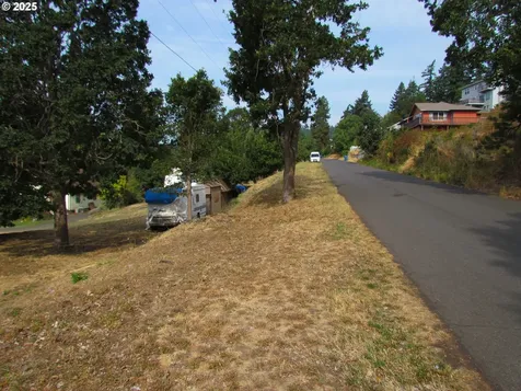 Lot Off Vine Street White Salmon WA 98672