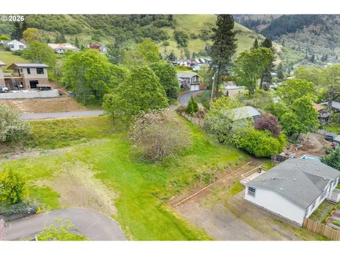 Lot Off Vine Street White Salmon WA 98672