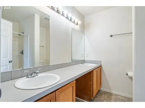 6019 NE 33rd Circle Vancouver WA 98661