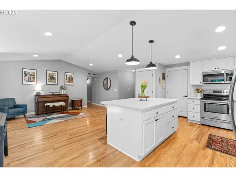 2572 Wisteria Court West Linn OR 97068