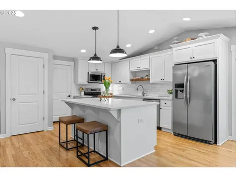 2572 Wisteria Court West Linn OR 97068
