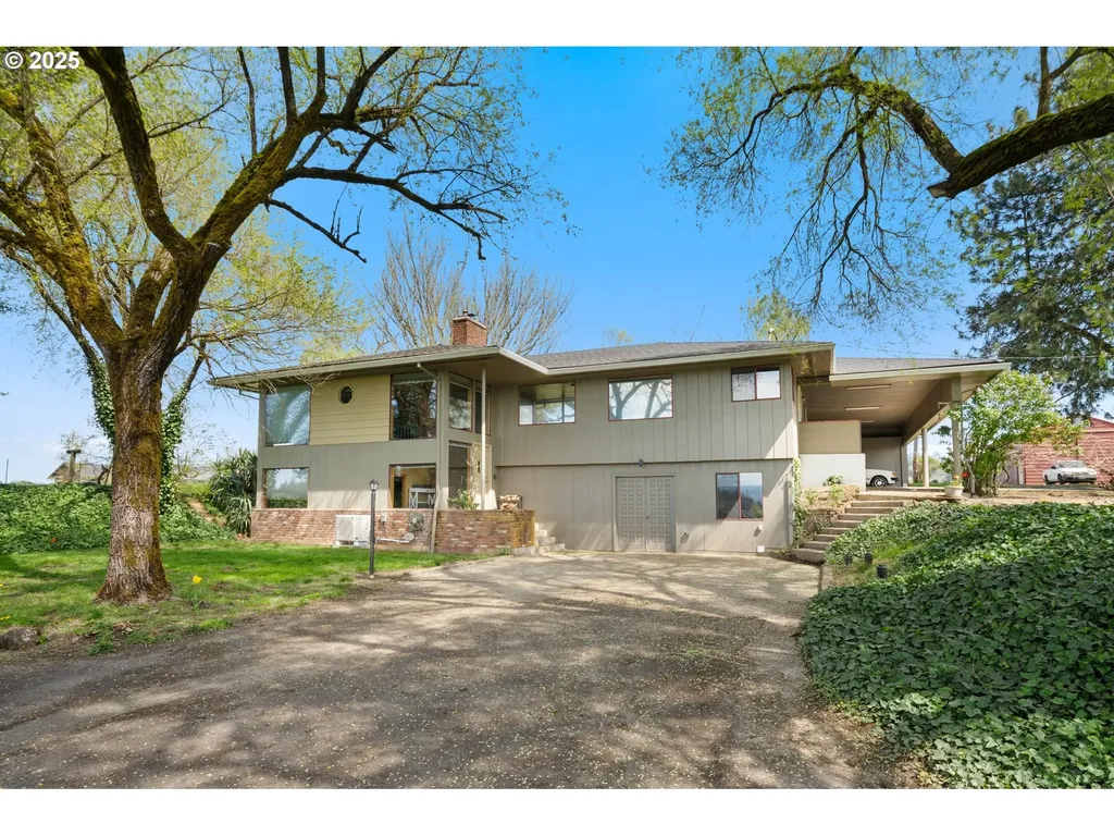 5470 NE Abbey Road Carlton OR 97111