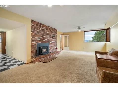 5470 NE Abbey Road Carlton OR 97111