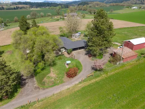 5470 NE Abbey Road Carlton OR 97111