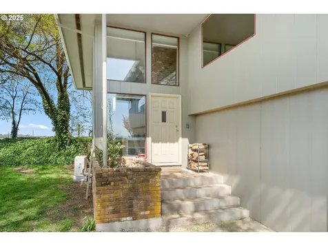 5470 NE Abbey Road Carlton OR 97111