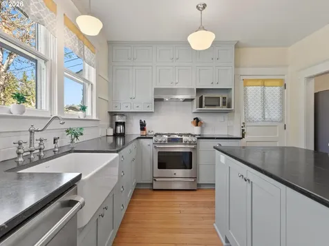 15003 NW Seward Road Vancouver WA 98685