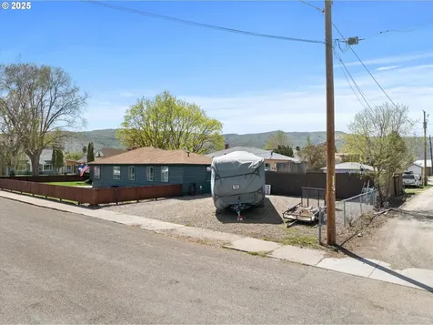 1805 5th Street Baker City OR 97814