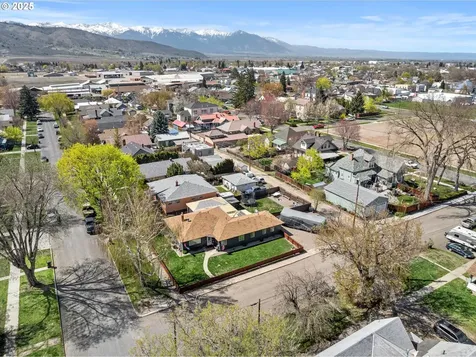1805 5th Street Baker City OR 97814
