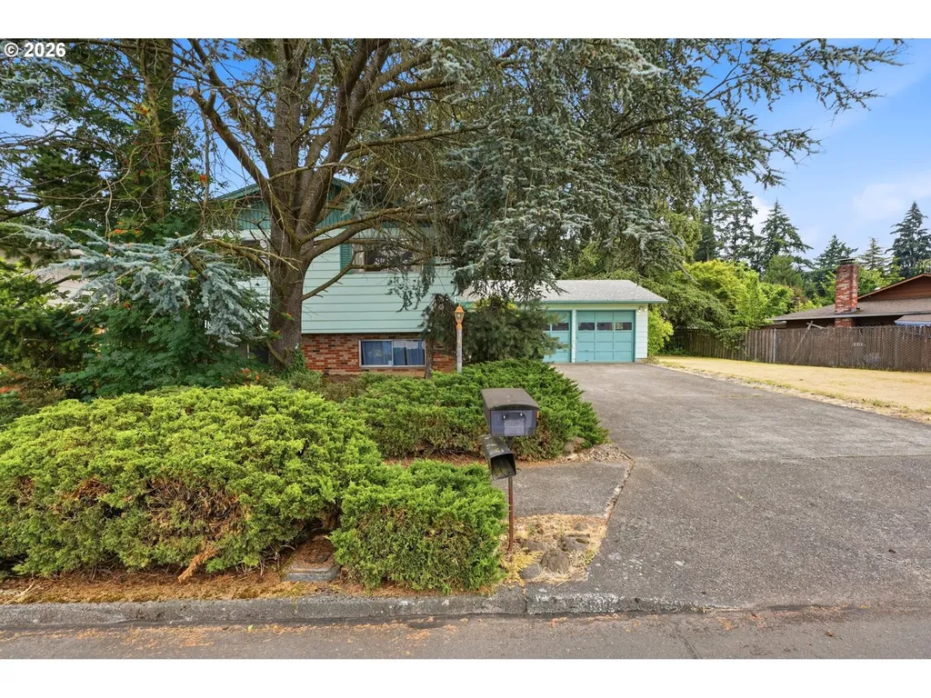 17610 NE Multnomah Drive Portland OR 97230
