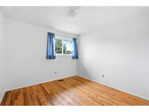 17610 NE Multnomah Drive Portland OR 97230