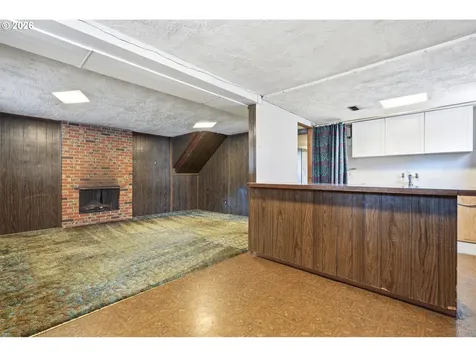 17610 NE Multnomah Drive Portland OR 97230