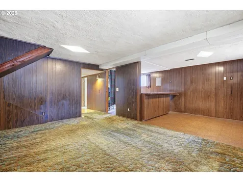 17610 NE Multnomah Drive Portland OR 97230