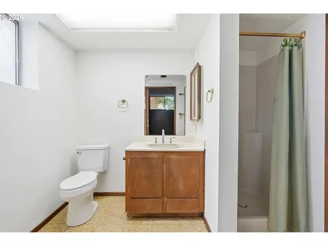 17610 NE Multnomah Drive Portland OR 97230