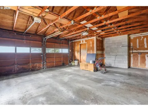 17610 NE Multnomah Drive Portland OR 97230