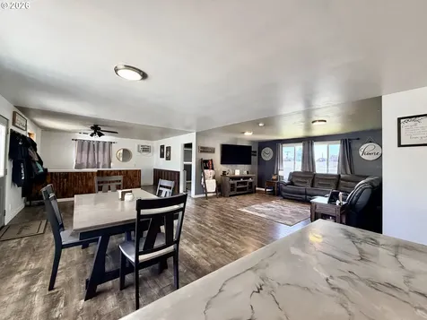 325 W Linden Way Heppner OR 97836
