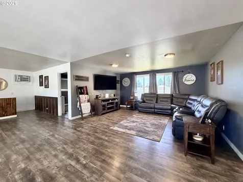 325 W Linden Way Heppner OR 97836
