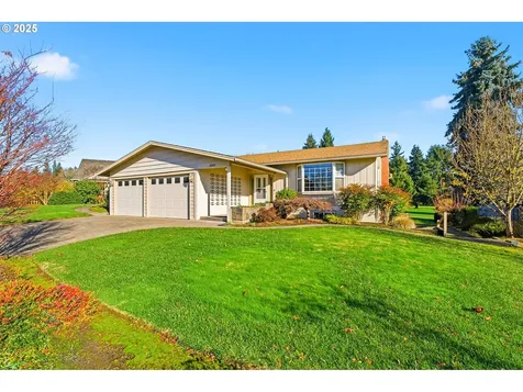 2040 N Country Club Drive Canby OR 97013