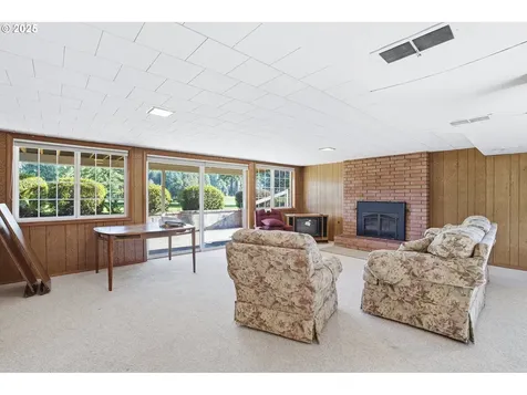 2040 N Country Club Drive Canby OR 97013